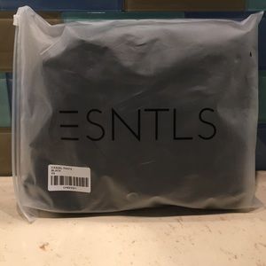 I’m selling a xs esntls  black chino pants